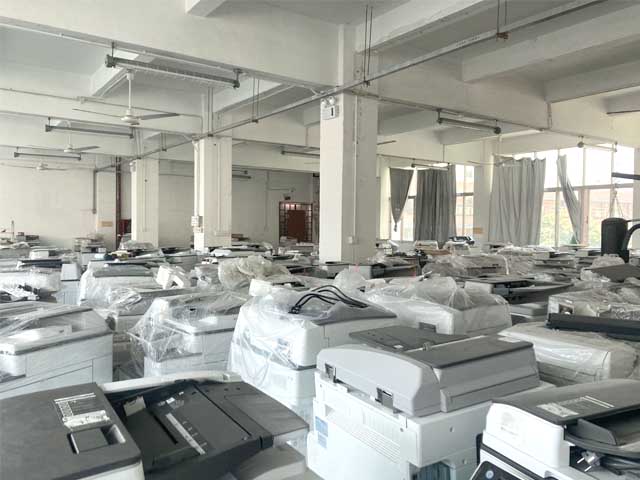 企业风采-仓库一角2